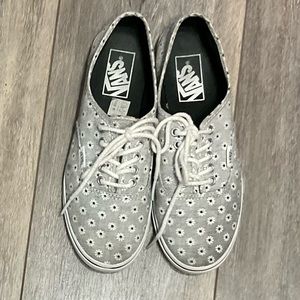 Vans Off The Wall Women's Sz 7.5 Gray Floral Lace Up Sneakers Daisies